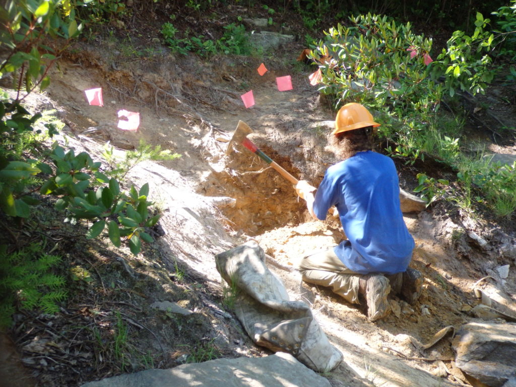 Rock work on Linville Gorge Trail at Babel Tower. (Photo: Kevin Massey)