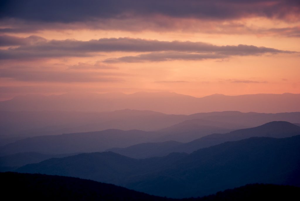 Linville Gorge (Photo: Sam O'Caiside)