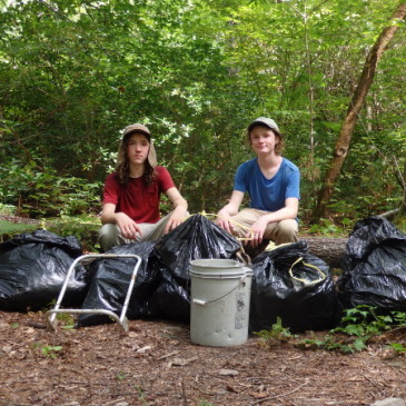 Pinch-In Trash Pickup