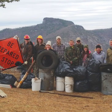 Volunteers Remove Trash from Wiseman’s View